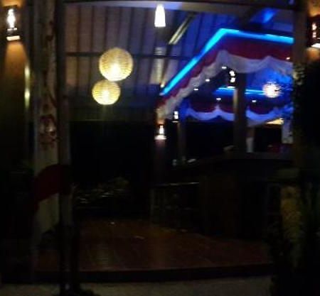 Coral Beach Pizza Cottages กีลีตราวางัน ภายนอก รูปภาพ