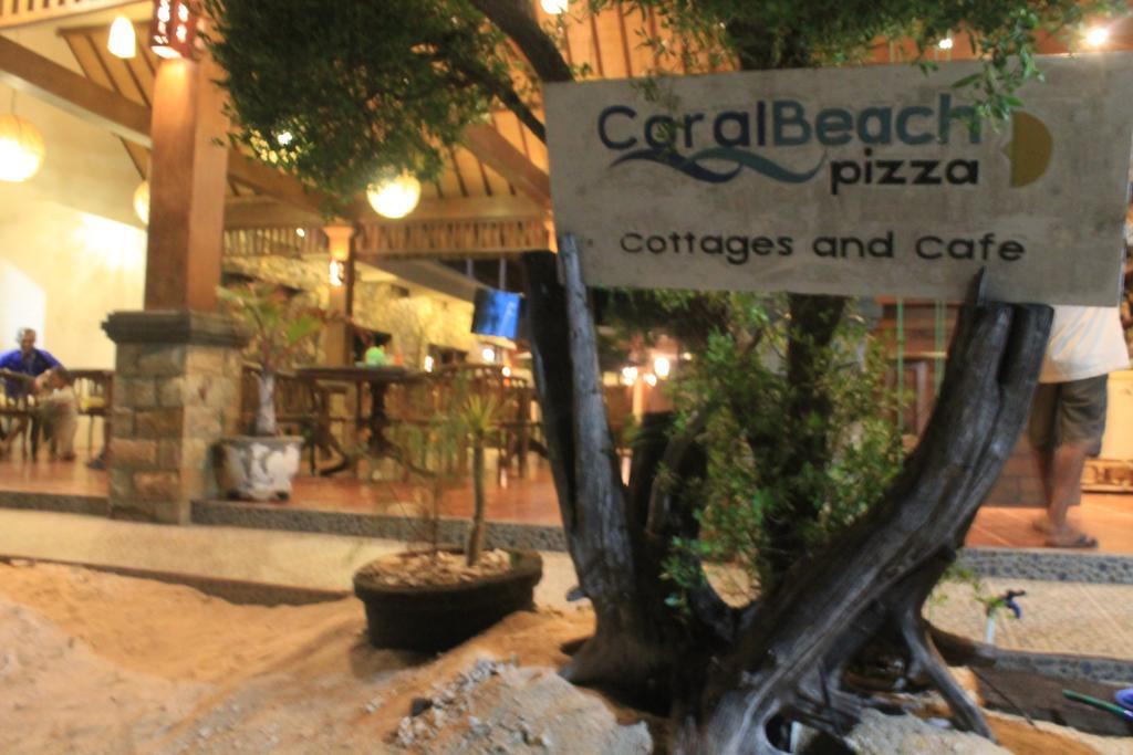 Coral Beach Pizza Cottages กีลีตราวางัน ภายนอก รูปภาพ